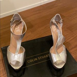 Silver metallic open toed heels